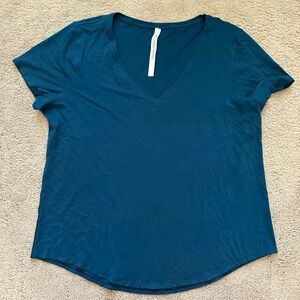 Women’s Lululemon Love V-Neck short sleeve T-shirt
